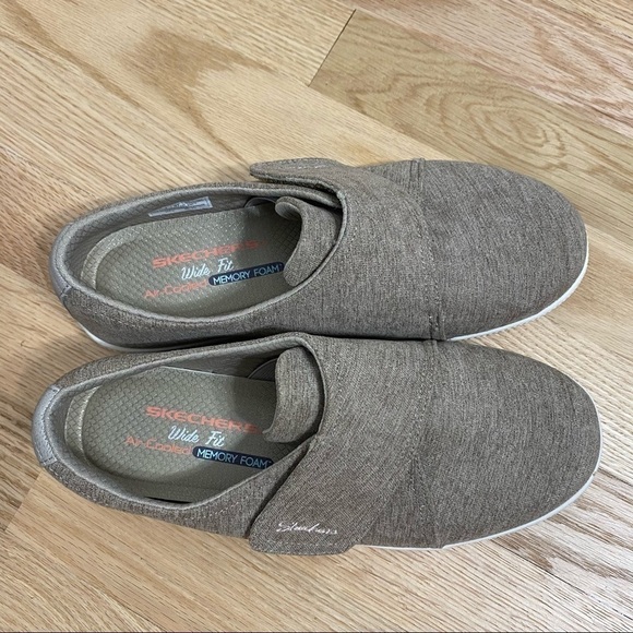 Skechers Tan Sneakers Sz 7 Women’s Casual Taupe - Picture 3 of 10